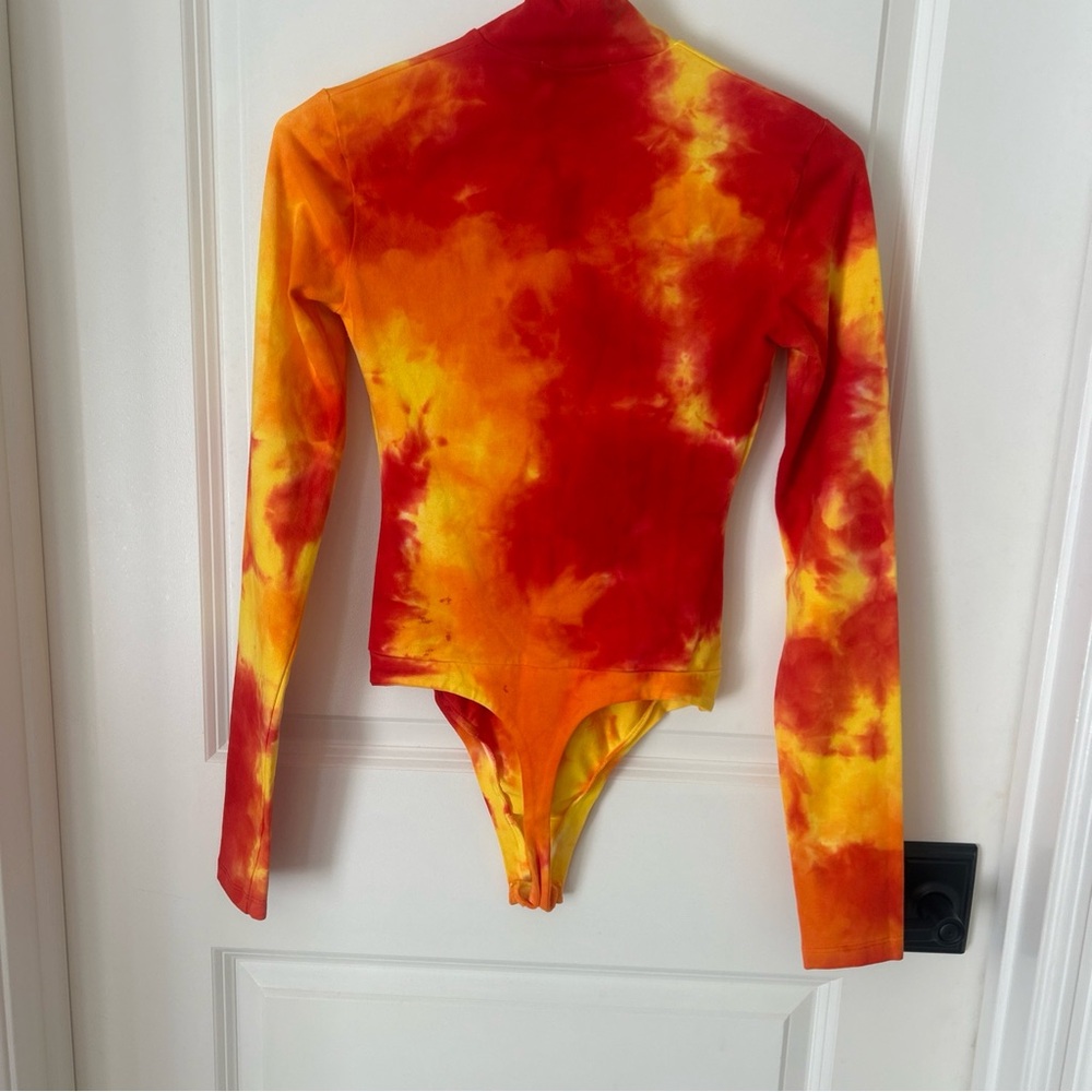 Cotton Citizen Brisbane Tie Dye Thong Bodysuit Red Yellow Mock neck XS NEW - Picture 3 of 6